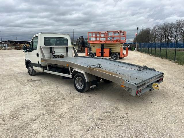 Iveco Daily 35C15 - Remorqueuse: photos 2 Iveco Daily 35C15 - Remorqueuse: photos 2