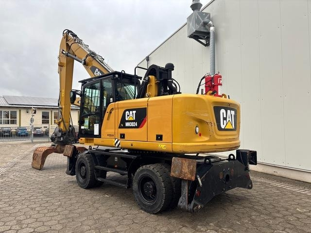 CAT MH3024-06C - Pelle de manutention: photos 3 CAT MH3024-06C - Pelle de manutention: photos 3