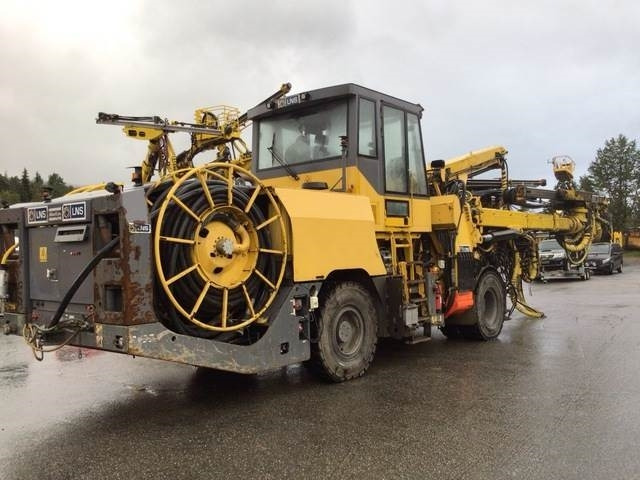 Atlas Copco XE3C - Machine d'exploitation minière: photos 3 Atlas Copco XE3C - Machine d'exploitation minière: photos 3