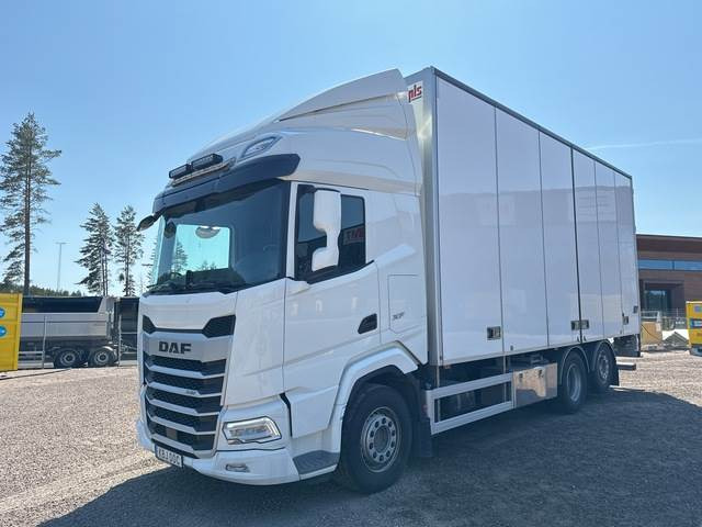 DAF XF 530 FAN - Camion fourgon: photos 1 DAF XF 530 FAN - Camion fourgon: photos 1