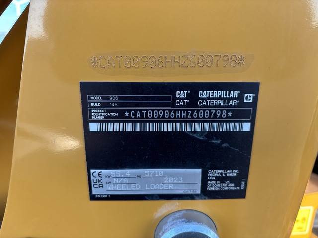 CAT 906 - Chargeuse sur pneus: photos 5 CAT 906 - Chargeuse sur pneus: photos 5