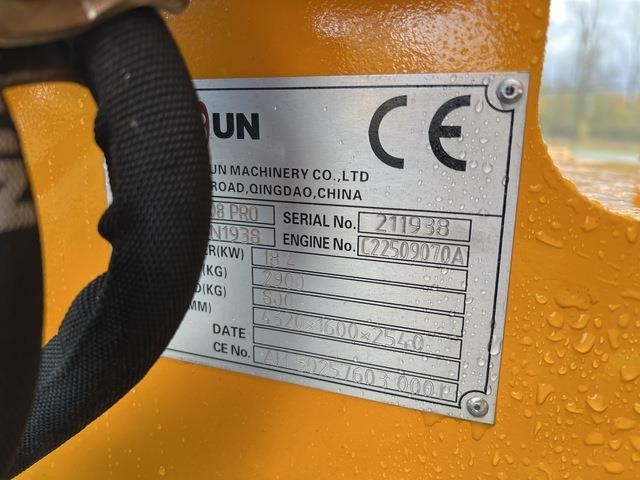 Everun R08 Pro - Chargeuse sur pneus: photos 5 Everun R08 Pro - Chargeuse sur pneus: photos 5