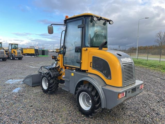 Everun R08 Pro - Chargeuse sur pneus: photos 2 Everun R08 Pro - Chargeuse sur pneus: photos 2