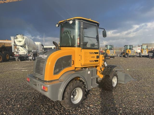 Everun R08 Pro - Chargeuse sur pneus: photos 3 Everun R08 Pro - Chargeuse sur pneus: photos 3