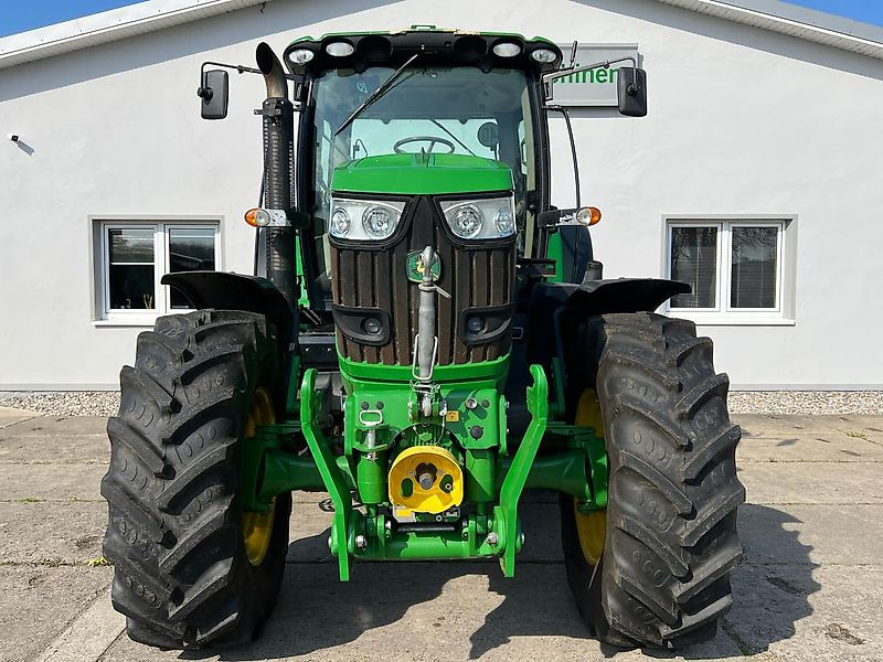 John Deere 6210R Frontzapfwelle - Tracteur agricole: photos 3 John Deere 6210R Frontzapfwelle - Tracteur agricole: photos 3