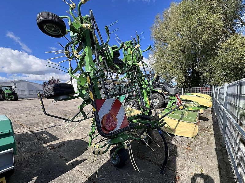 Krone Vendro 900 KW 103-24 - Faneuse: photos 3 Krone Vendro 900 KW 103-24 - Faneuse: photos 3