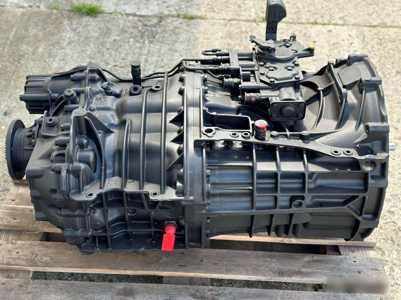 MAN 16 S 2530 TO   MAN - Boîte de vitesse pour Camion: photos 3 MAN 16 S 2530 TO   MAN - Boîte de vitesse pour Camion: photos 3