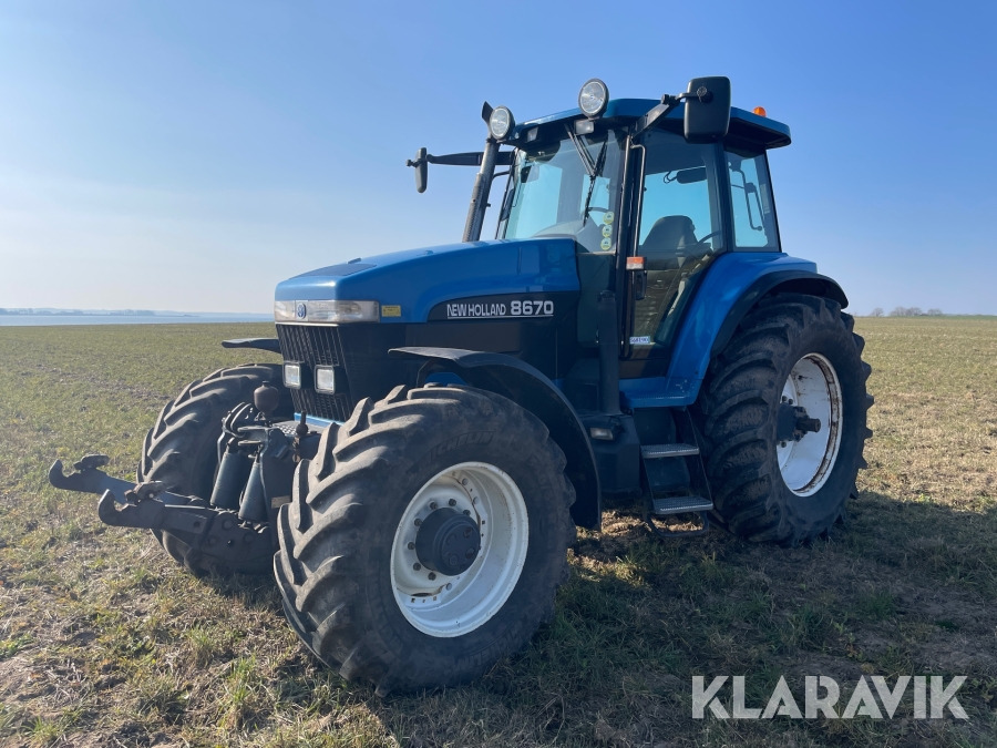 Traktor New Holland 8670 - Tracteur agricole: photos 1 Traktor New Holland 8670 - Tracteur agricole: photos 1