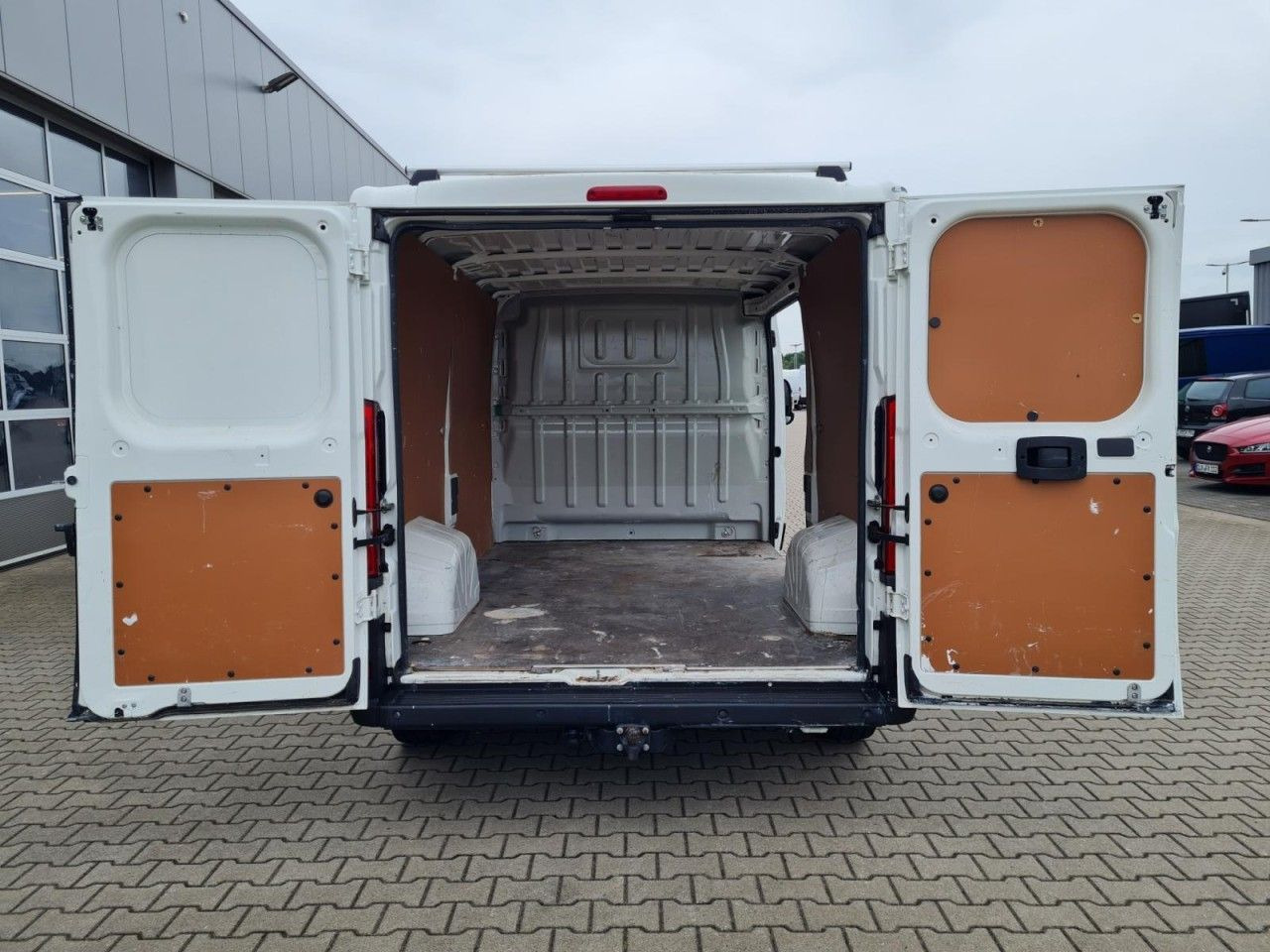 Fourgonnette Citroën Jumper 33 Kasten 2,2 HDi L2H1 Klima Tempomat: photos 8