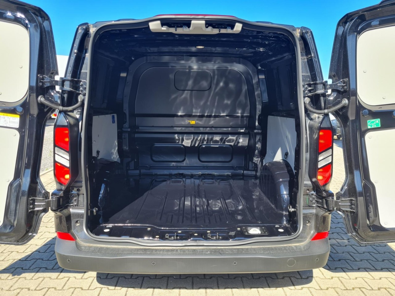 Fourgonnette, Utilitaire double cabine Ford Custom Kasten 320 L2 Trend Doka 6-Sitze KAMERA TEMPO: photos 17