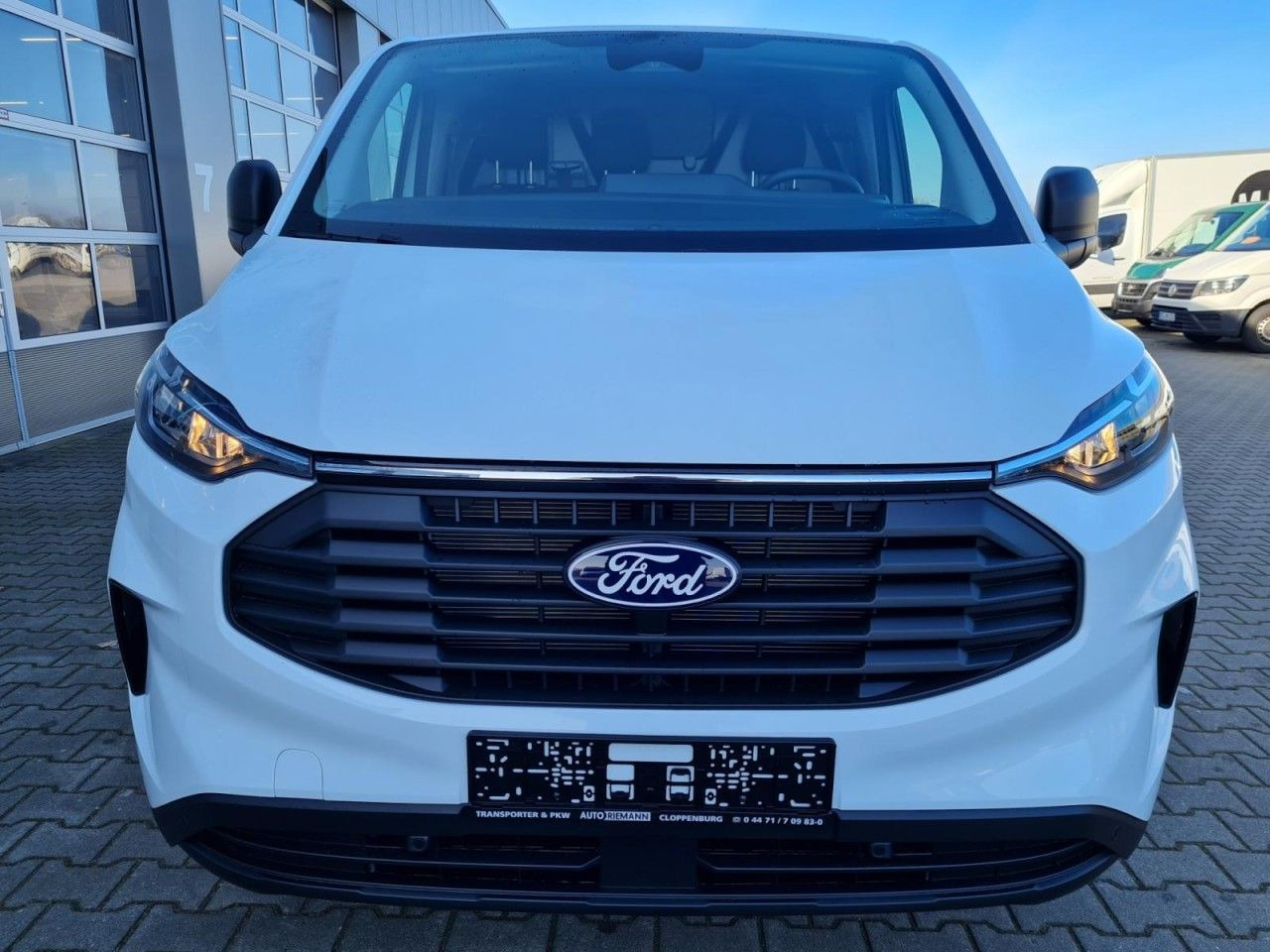 Ford Custom Kasten L1 Trend KLIMA KAMERA PDC TEMPOMAT - Fourgonnette: photos 2 Ford Custom Kasten L1 Trend KLIMA KAMERA PDC TEMPOMAT - Fourgonnette: photos 2