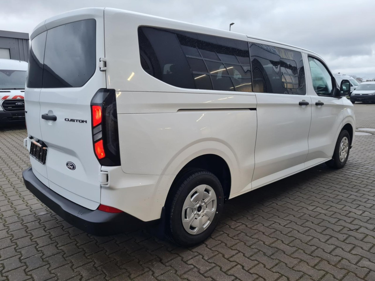 Ford Ford Transit Custom Kombi 320 L2 Trend 9 Sitze KAMERA - Minibus, Transport de personnes: photos 4 Ford Ford Transit Custom Kombi 320 L2 Trend 9 Sitze KAMERA - Minibus, Transport de personnes: photos 4