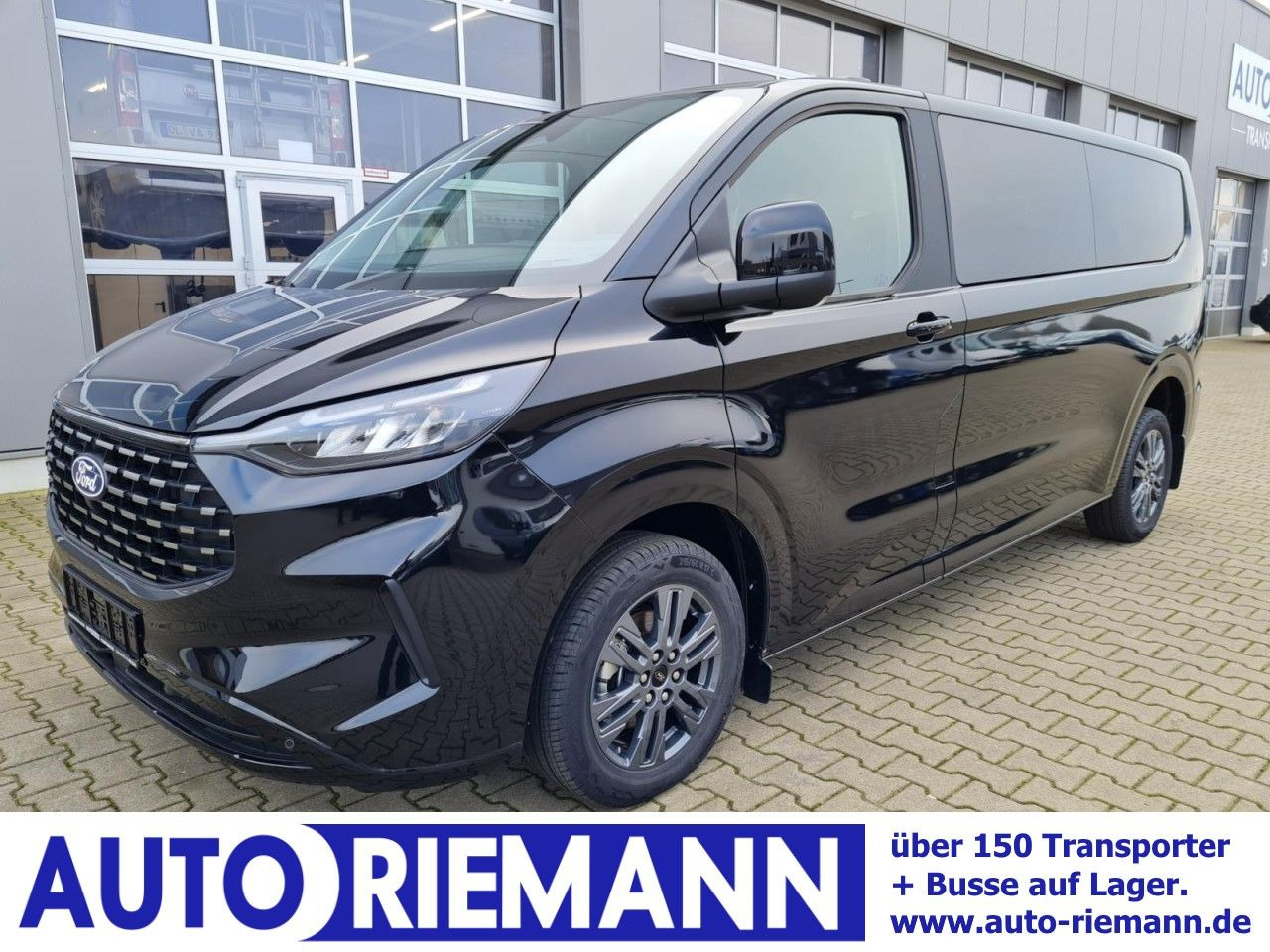 Ford Tourneo Custom 320 L2 Titanium 9 Sitze STANDHZ - Transport de personnes: photos 1 Ford Tourneo Custom 320 L2 Titanium 9 Sitze STANDHZ - Transport de personnes: photos 1