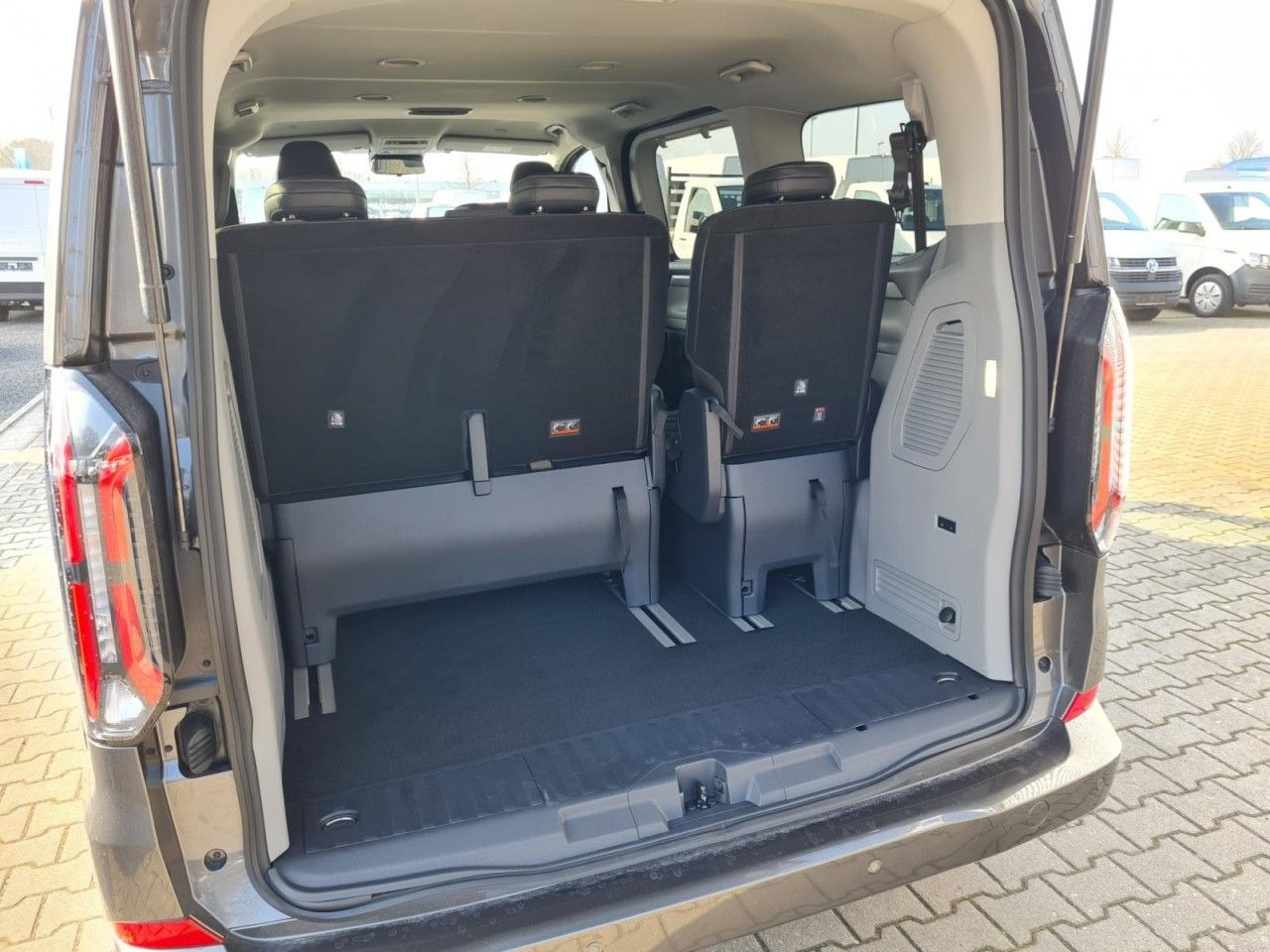 Transport de personnes Ford Tourneo Custom 320 Titanium X L1 AHK LED LMF NAV: photos 25