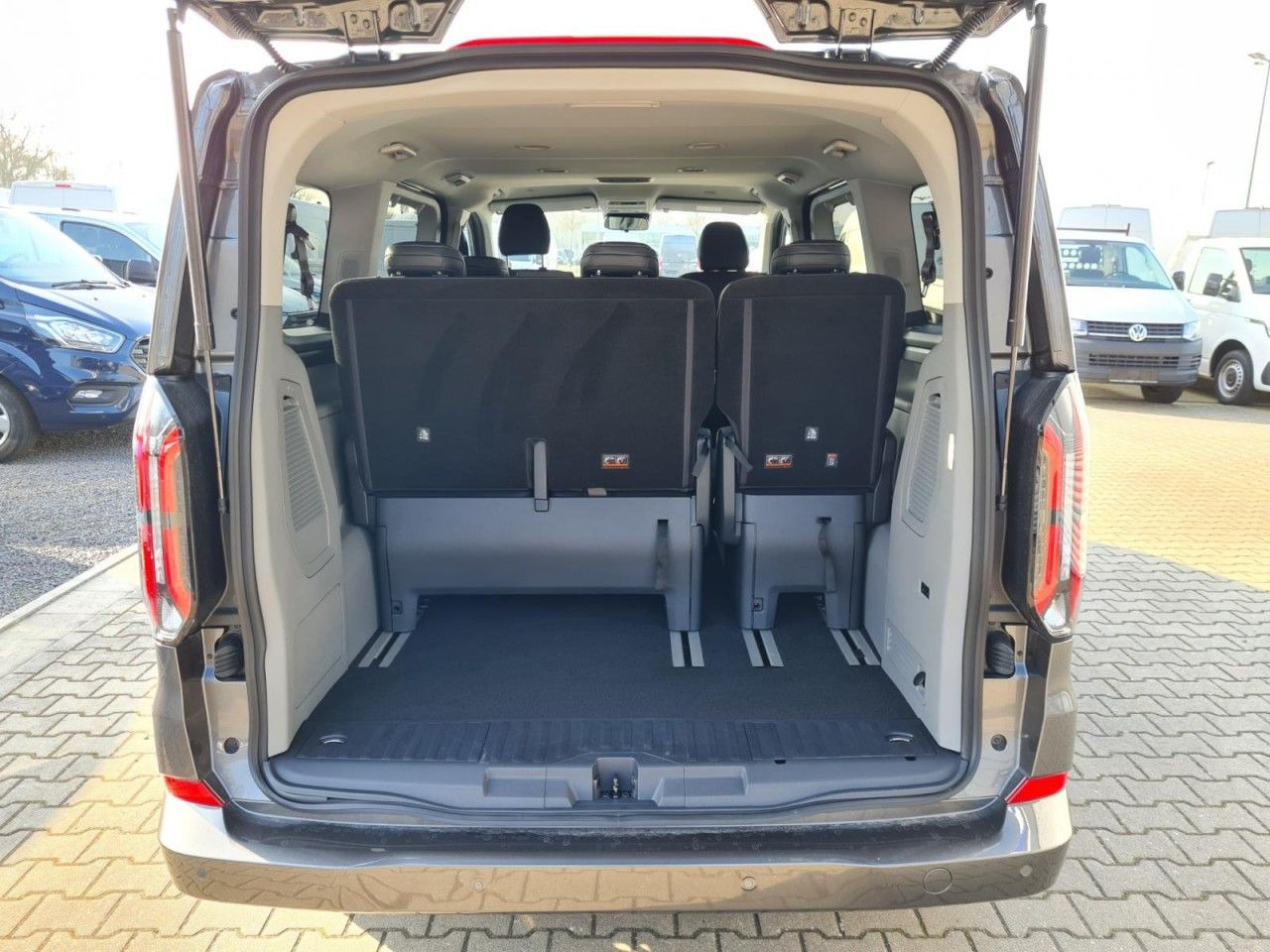 Transport de personnes Ford Tourneo Custom 320 Titanium X L1 AHK LED LMF NAV: photos 24