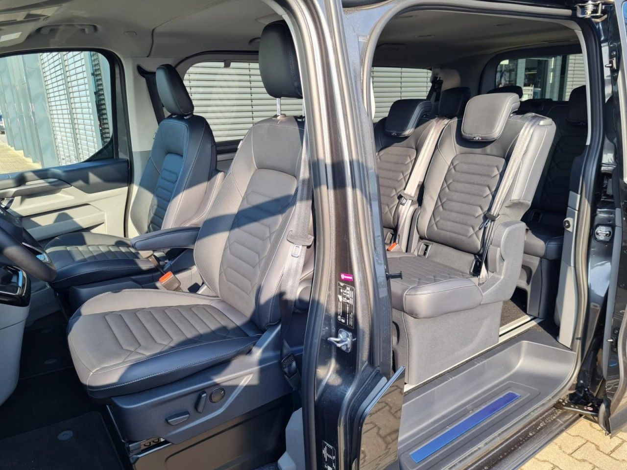 Transport de personnes Ford Tourneo Custom 320 Titanium X L1 AHK LED LMF NAV: photos 21