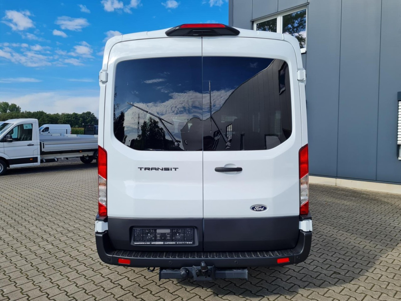 Ford Transit 350 Kombi TDCi L3 AG Trend 9 Sitze AHK KAMERA - Minibus, Transport de personnes: photos 5 Ford Transit 350 Kombi TDCi L3 AG Trend 9 Sitze AHK KAMERA - Minibus, Transport de personnes: photos 5