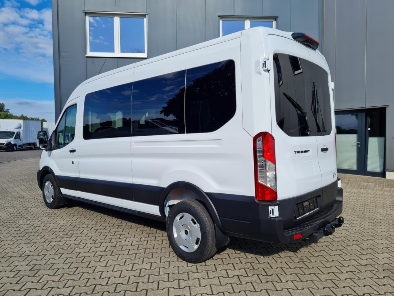 Ford Transit 350 Kombi TDCi L3 AG Trend 9 Sitze AHK KAMERA - Minibus, Transport de personnes: photos 4 Ford Transit 350 Kombi TDCi L3 AG Trend 9 Sitze AHK KAMERA - Minibus, Transport de personnes: photos 4
