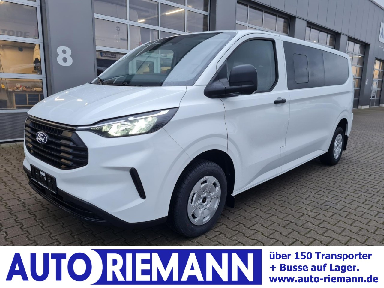 Ford Transit Custom Kombi 320 L2 Trend 9 Sitze KAMERA - Minibus, Transport de personnes: photos 1 Ford Transit Custom Kombi 320 L2 Trend 9 Sitze KAMERA - Minibus, Transport de personnes: photos 1