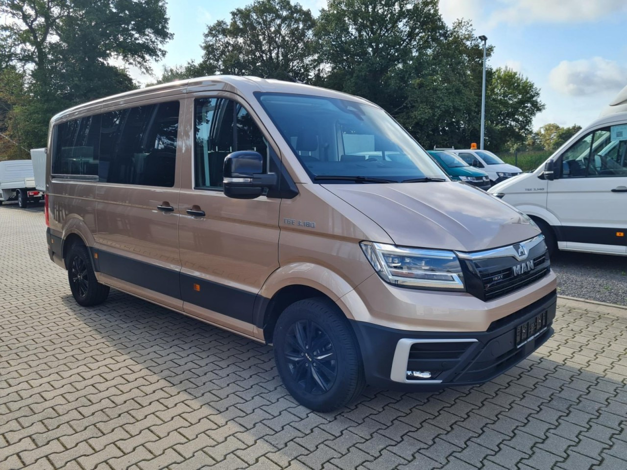 MAN TGE 3.180 TDi Kombi 9 Sitze ALU KAMERA LED LEDER Sonderumbau - Minibus, Transport de personnes: photos 3 MAN TGE 3.180 TDi Kombi 9 Sitze ALU KAMERA LED LEDER Sonderumbau - Minibus, Transport de personnes: photos 3