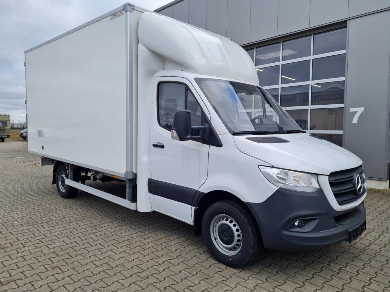 Mercedes-Benz Sprinter 315 CDi Koffer lang MBux, Klima - Fourgon grand volume: photos 3 Mercedes-Benz Sprinter 315 CDi Koffer lang MBux, Klima - Fourgon grand volume: photos 3