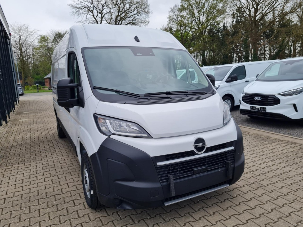 Opel Movano Kasten 2.2 HDI 180 L3H2 Klima NAVI TEMPOMAT - Fourgon utilitaire: photos 2 Opel Movano Kasten 2.2 HDI 180 L3H2 Klima NAVI TEMPOMAT - Fourgon utilitaire: photos 2