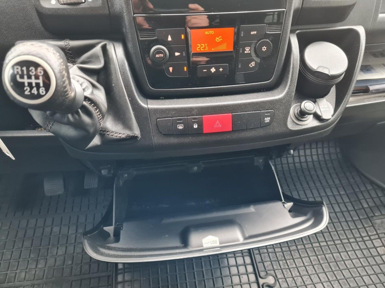 Utilitaire plateau baché Peugeot Boxer Pritsche L4 Schiebe Plane Schlafkab Luftfe: photos 13
