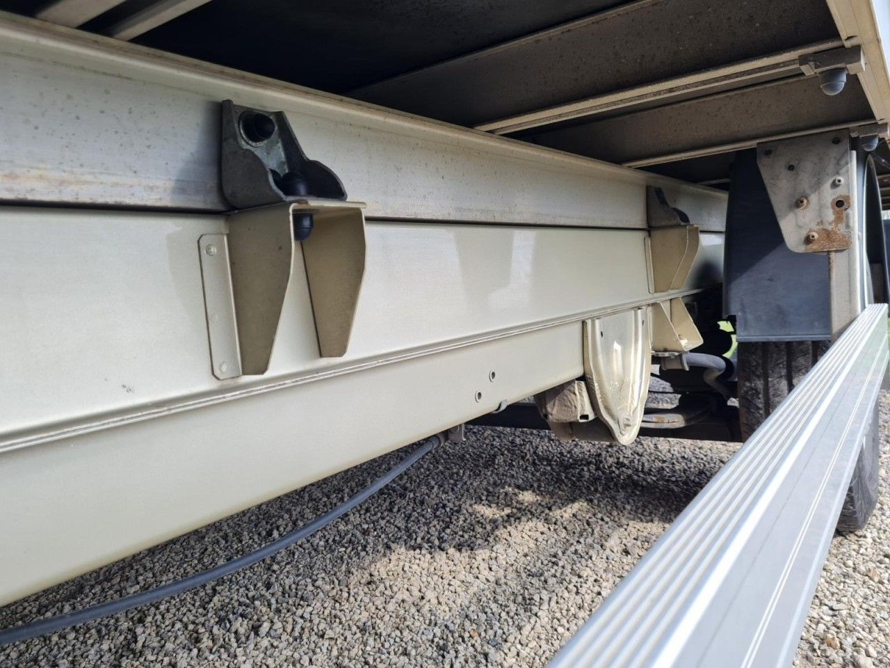 Utilitaire plateau baché Peugeot Boxer Pritsche L4 Schiebe Plane Schlafkab Luftfe: photos 25