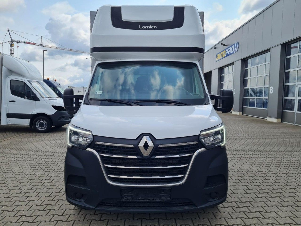 Renault Master 3,5t Pritsche dCi Plane Schlafkab. LBW - Utilitaire plateau baché: photos 2 Renault Master 3,5t Pritsche dCi Plane Schlafkab. LBW - Utilitaire plateau baché: photos 2