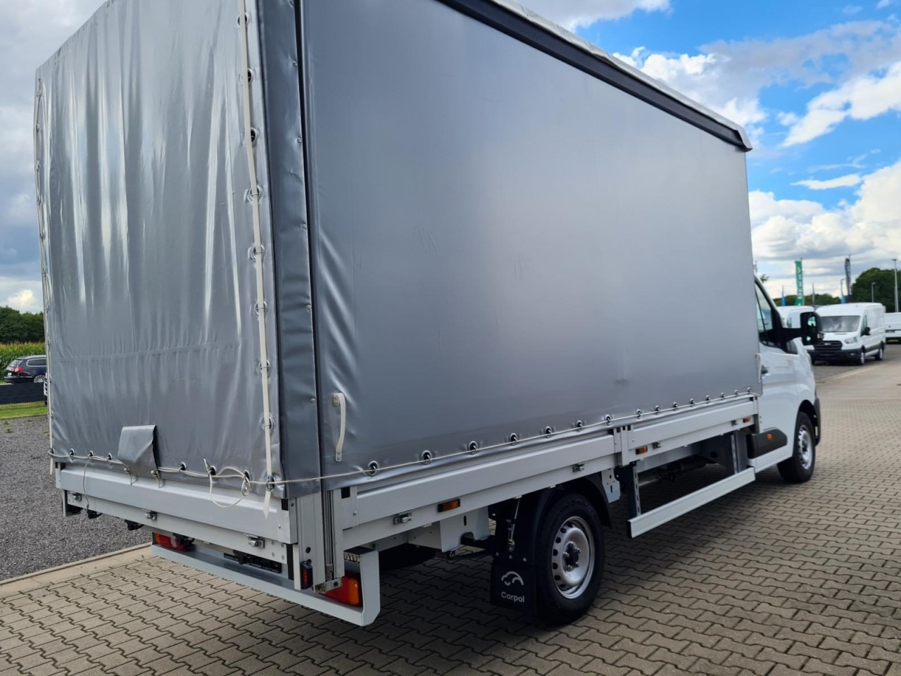Renault Master 35 Pritsche Schiebe Plane KLIMA TEMPOMAT - Utilitaire plateau baché: photos 5 Renault Master 35 Pritsche Schiebe Plane KLIMA TEMPOMAT - Utilitaire plateau baché: photos 5