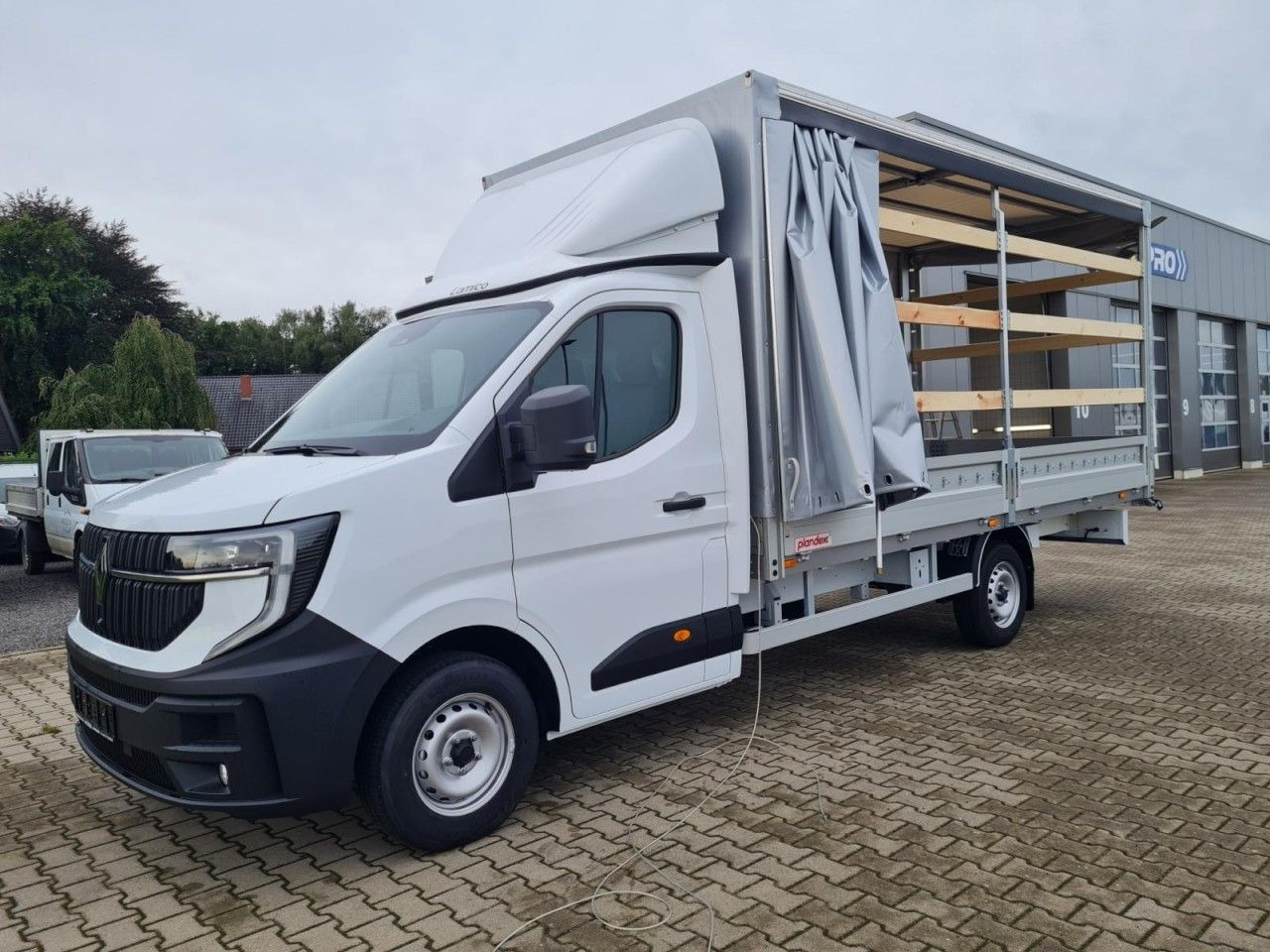 Utilitaire plateau baché Renault Master 35 Pritsche Schiebe Plane dCi 170 10 Pal.: photos 16