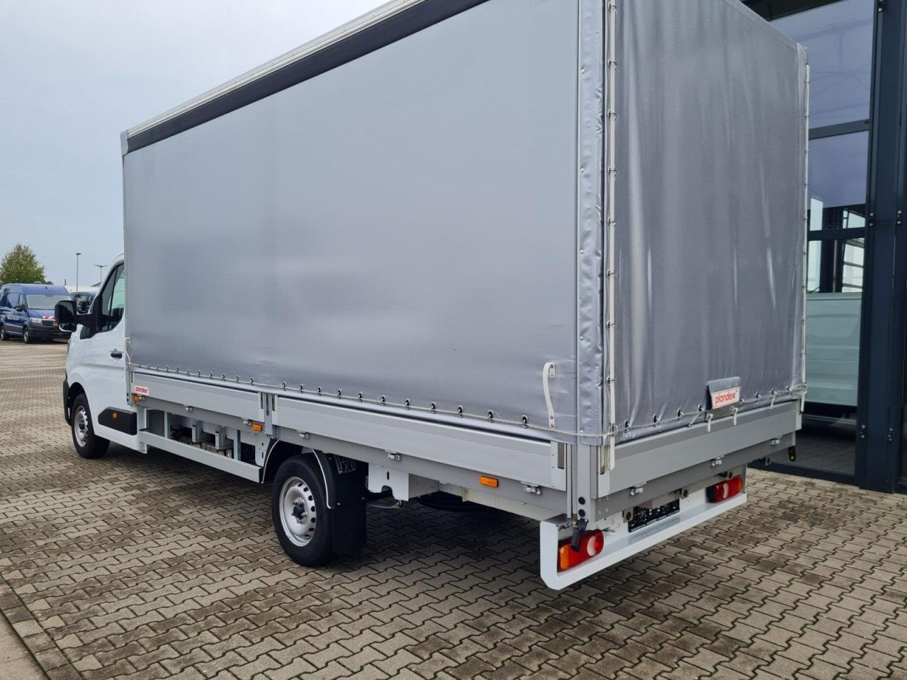 Utilitaire plateau baché Renault Master 35 Pritsche Schiebe Plane dCi 170 10 Pal.: photos 8