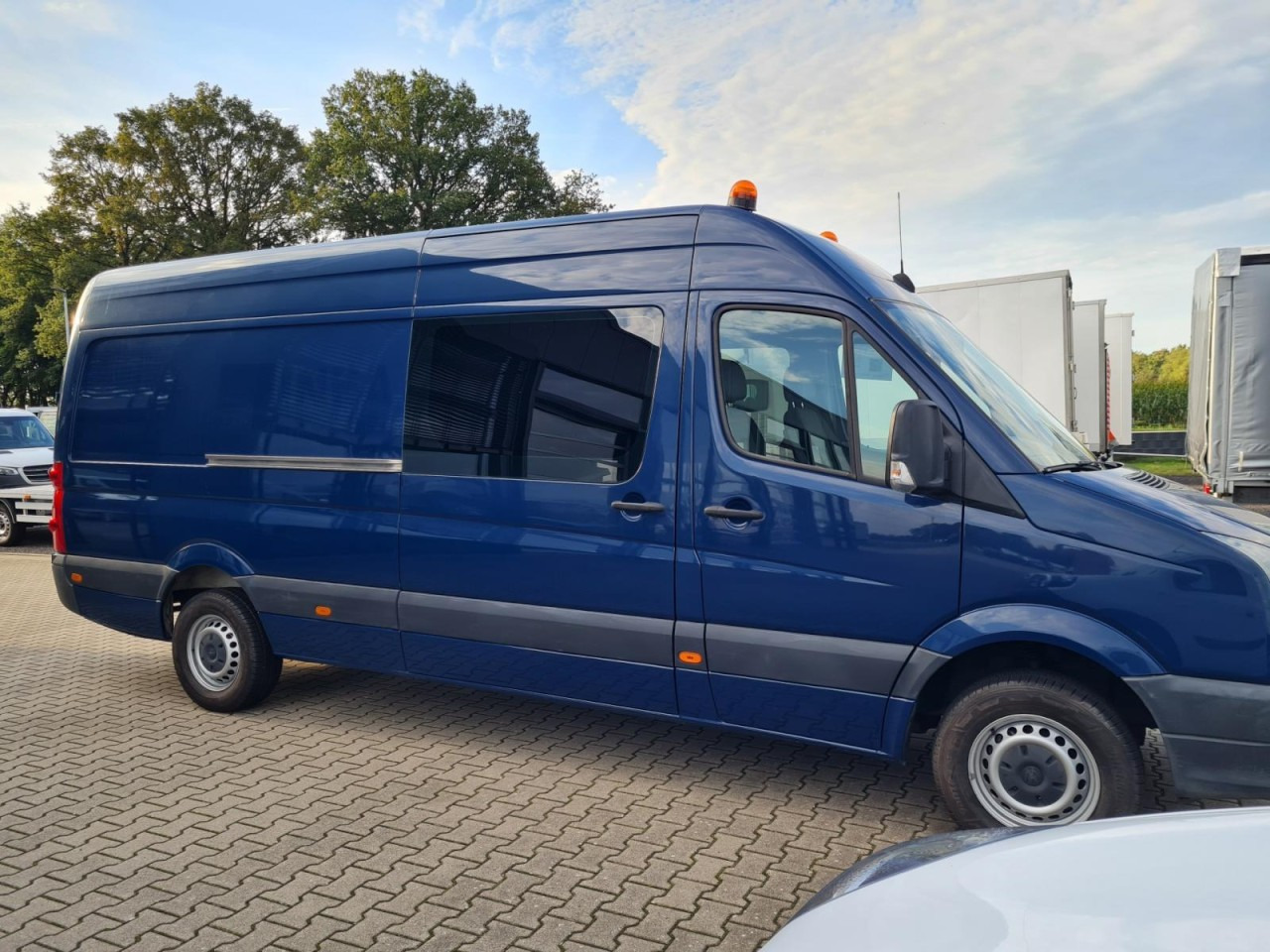 Volkswagen Crafter 35 Kasten Doka 5 Sitze AHK 3.5to REGALSYSTEM - Fourgon utilitaire, Utilitaire double cabine: photos 3 Volkswagen Crafter 35 Kasten Doka 5 Sitze AHK 3.5to REGALSYSTEM - Fourgon utilitaire, Utilitaire double cabine: photos 3