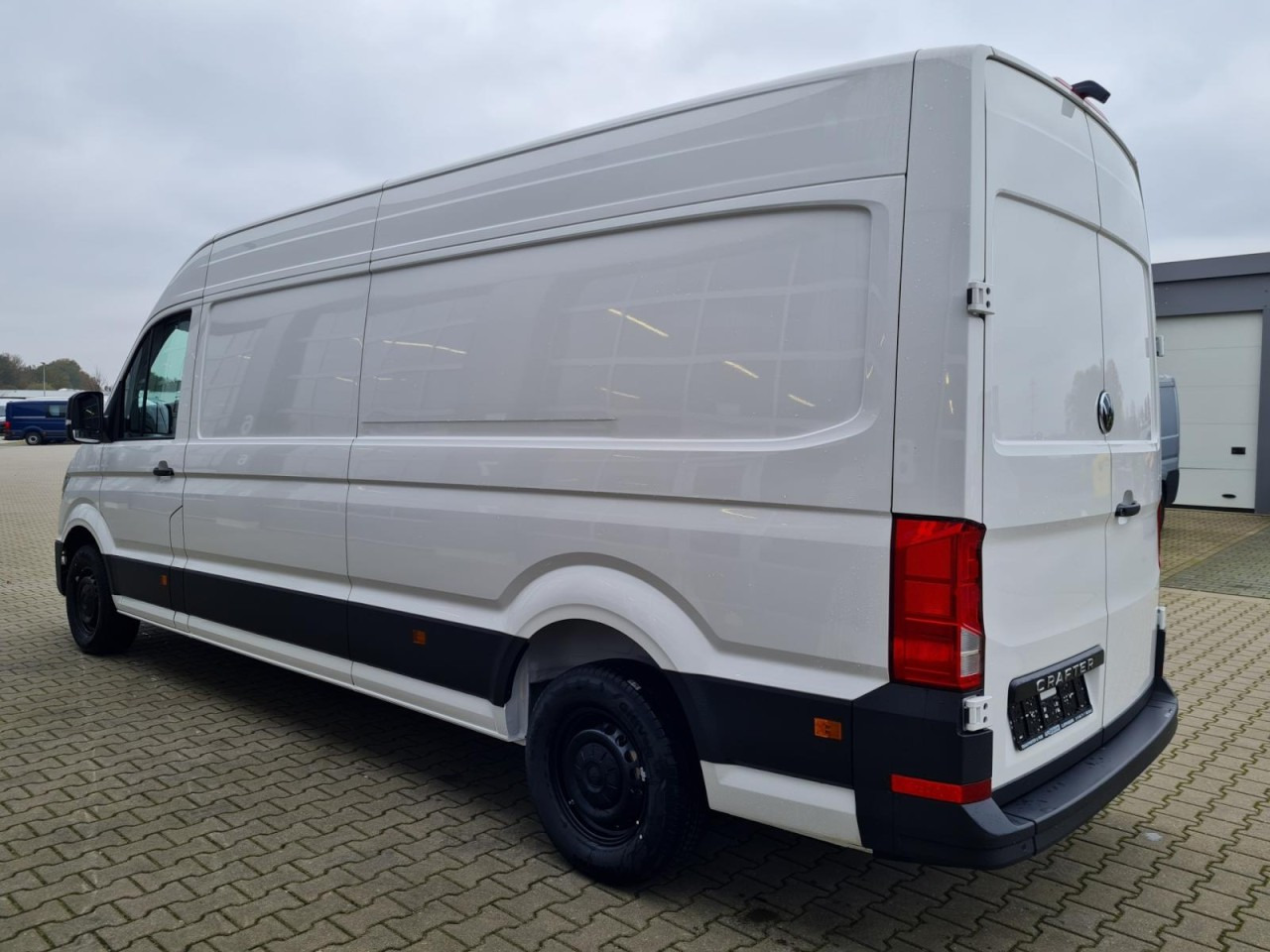 Volkswagen Crafter 35 Kasten Maxi L4H3 AG ERGO LED TEMPOMAT - Fourgon utilitaire: photos 4 Volkswagen Crafter 35 Kasten Maxi L4H3 AG ERGO LED TEMPOMAT - Fourgon utilitaire: photos 4