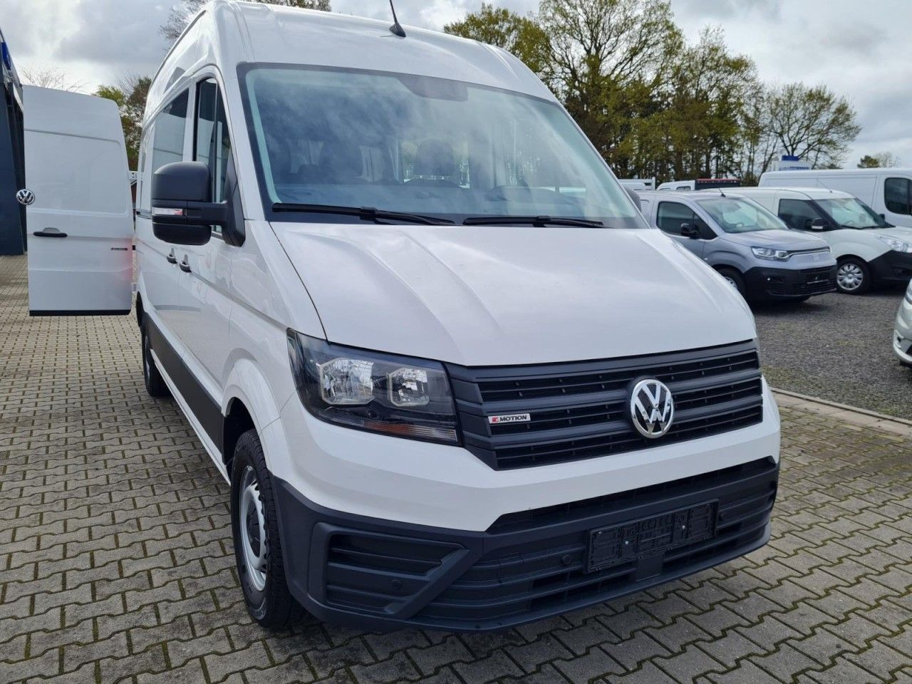 Volkswagen Crafter 35 Kasten PLUS MIXTO DOKA 4motion L3H3 - Fourgon utilitaire, Utilitaire double cabine: photos 2 Volkswagen Crafter 35 Kasten PLUS MIXTO DOKA 4motion L3H3 - Fourgon utilitaire, Utilitaire double cabine: photos 2