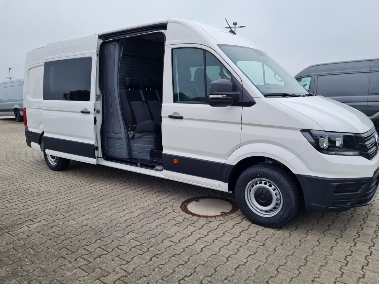 Volkswagen Crafter 35 Kasten Plus 4MOTION Doka Mixto L4H3 - Fourgon utilitaire, Utilitaire double cabine: photos 4 Volkswagen Crafter 35 Kasten Plus 4MOTION Doka Mixto L4H3 - Fourgon utilitaire, Utilitaire double cabine: photos 4