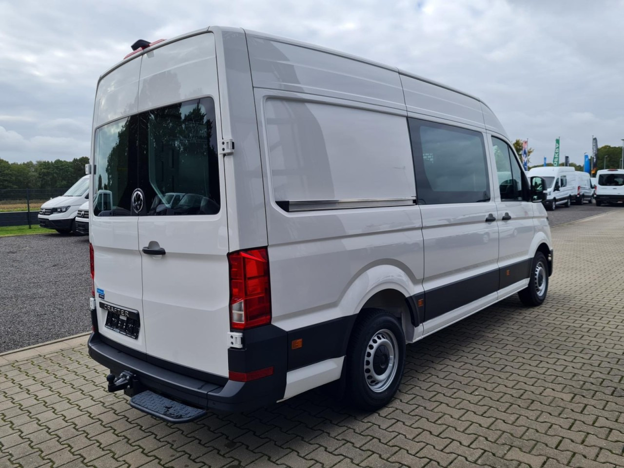 Volkswagen Crafter 35 Kasten TDI MR L3H3 STANDHEIZ AHK - Fourgon utilitaire: photos 4 Volkswagen Crafter 35 Kasten TDI MR L3H3 STANDHEIZ AHK - Fourgon utilitaire: photos 4
