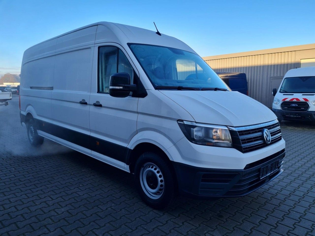 Volkswagen Crafter 35 Kasten lang L4H2 KAMERA NAVI_APP HOLZ - Fourgon utilitaire: photos 3 Volkswagen Crafter 35 Kasten lang L4H2 KAMERA NAVI_APP HOLZ - Fourgon utilitaire: photos 3