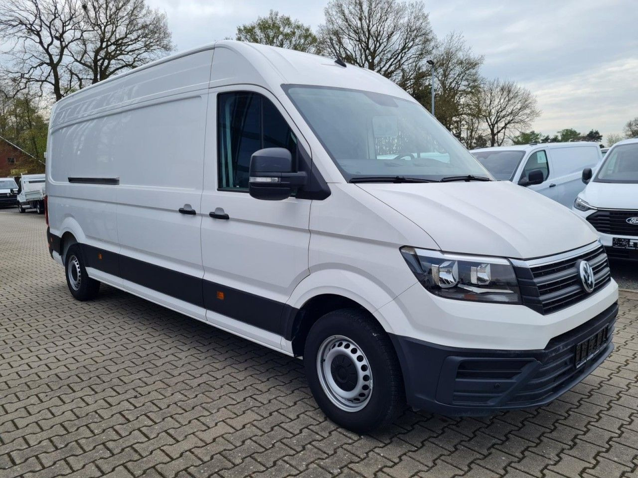 Volkswagen Crafter 35 Kasten lang L4H2 KLIMA NAVI_APP HOLZB - Fourgon utilitaire: photos 3 Volkswagen Crafter 35 Kasten lang L4H2 KLIMA NAVI_APP HOLZB - Fourgon utilitaire: photos 3