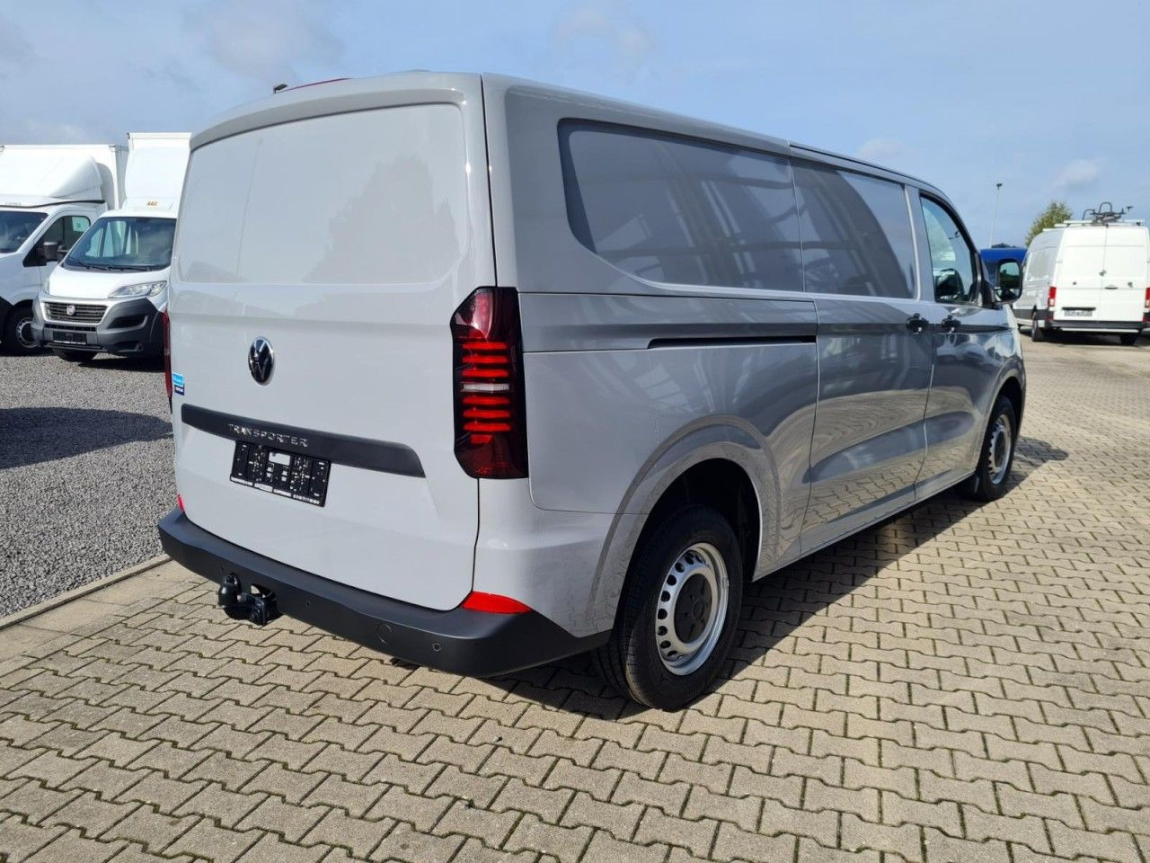 Volkswagen T7 Kasten TDi AG L2 AHK KLIMA KAMERA LED TEMPOMA - Fourgonnette: photos 4 Volkswagen T7 Kasten TDi AG L2 AHK KLIMA KAMERA LED TEMPOMA - Fourgonnette: photos 4
