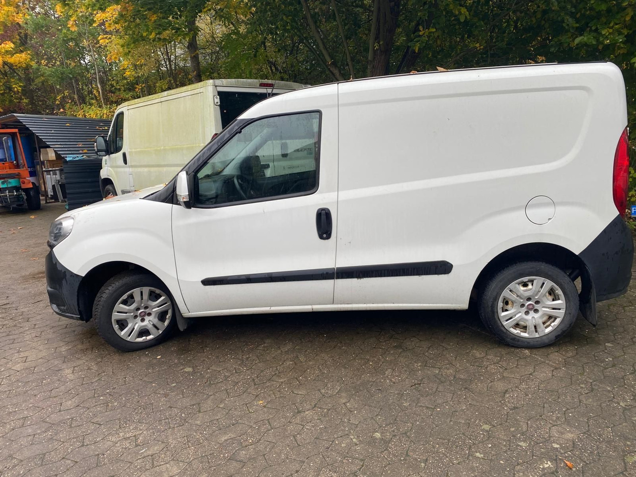Fiat Doblo SX Kasten Cargo 1.3 Multijet  Motorscha... - Transport de personnes: photos 3 Fiat Doblo SX Kasten Cargo 1.3 Multijet  Motorscha... - Transport de personnes: photos 3