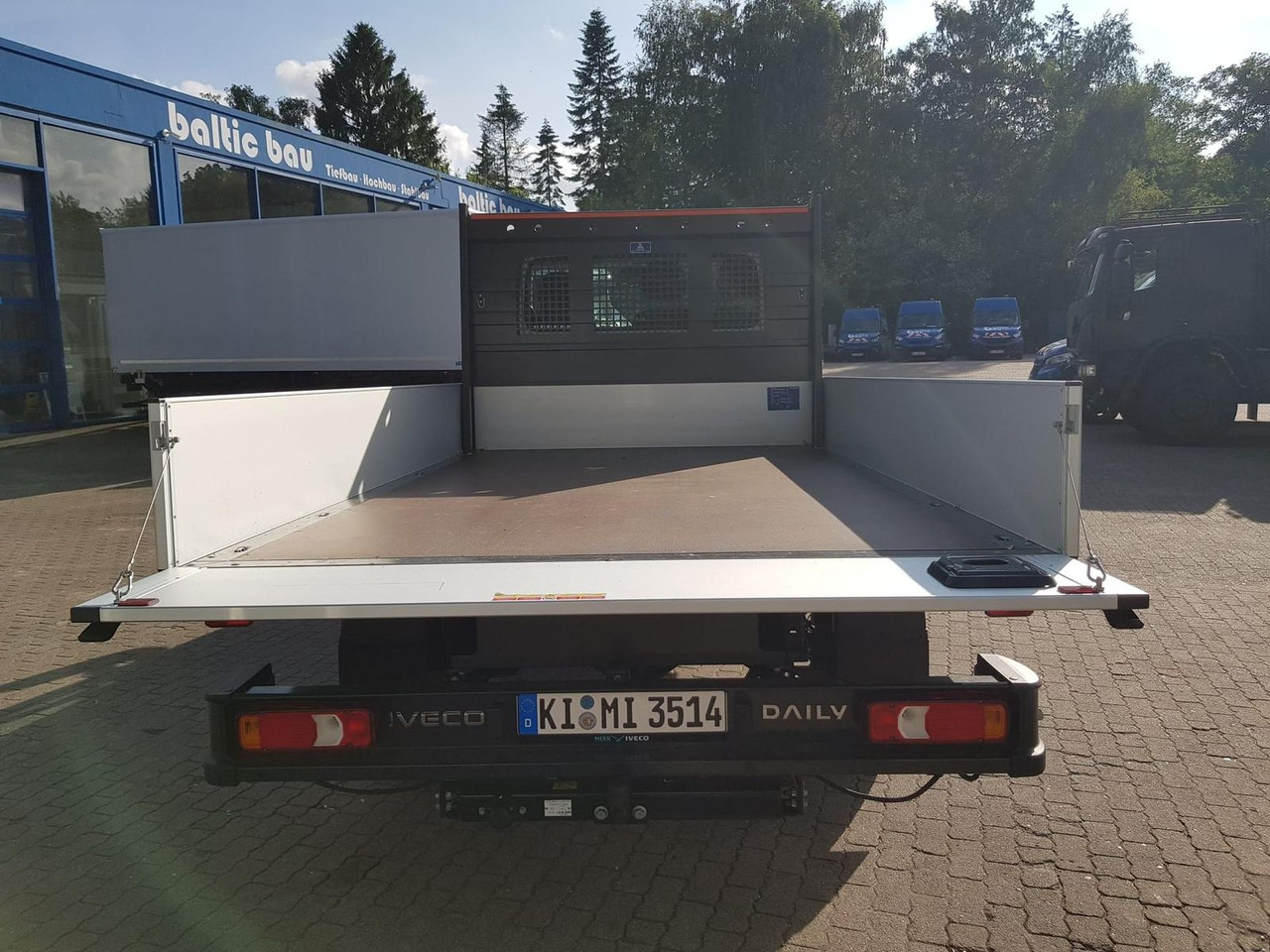Iveco Daily 35S14HA8 Pritsche AHK 100 kW (136 PS),... - Fourgon plateau: photos 5 Iveco Daily 35S14HA8 Pritsche AHK 100 kW (136 PS),... - Fourgon plateau: photos 5