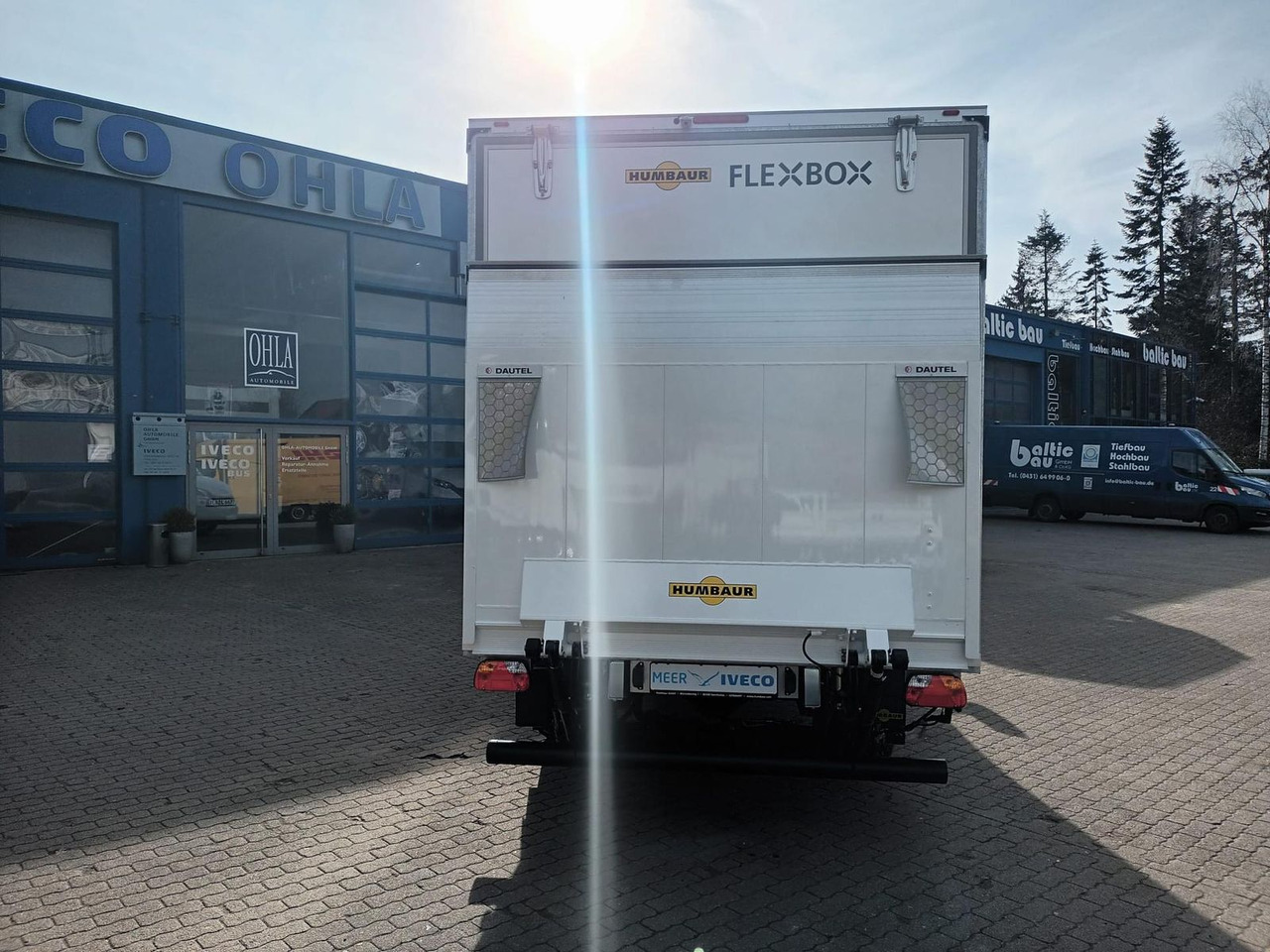 Iveco Daily 35S14HE Koffer LBW, Rückfahrkamera 2x a... - Fourgon grand volume: photos 3 Iveco Daily 35S14HE Koffer LBW, Rückfahrkamera 2x a... - Fourgon grand volume: photos 3