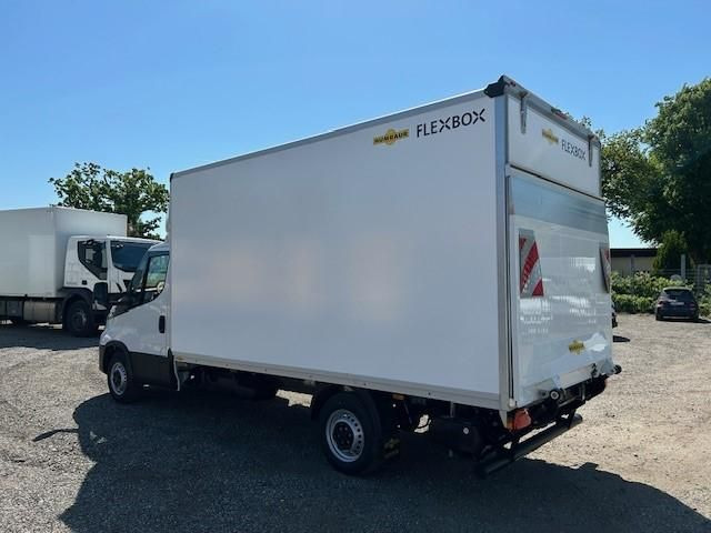 Iveco Daily 35S16H 3.0 LBW Kamera Spoiler 11... - Fourgon grand volume: photos 4 Iveco Daily 35S16H 3.0 LBW Kamera Spoiler 11... - Fourgon grand volume: photos 4