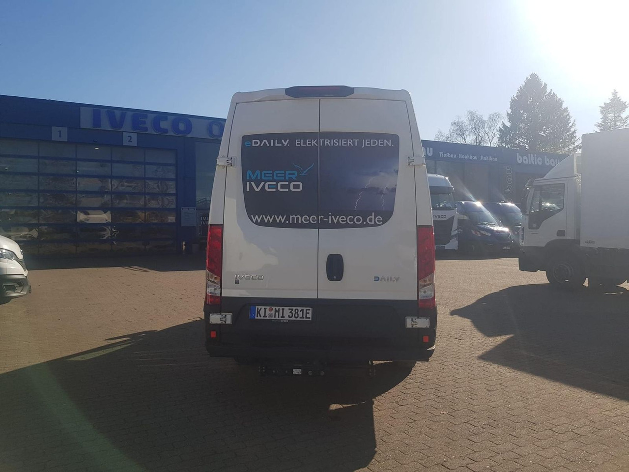 Iveco Daily 38S14E V Rückfahrkamera, AHK mit 3,5t, ... - Fourgon utilitaire, Utilitaire électrique: photos 5 Iveco Daily 38S14E V Rückfahrkamera, AHK mit 3,5t, ... - Fourgon utilitaire, Utilitaire électrique: photos 5