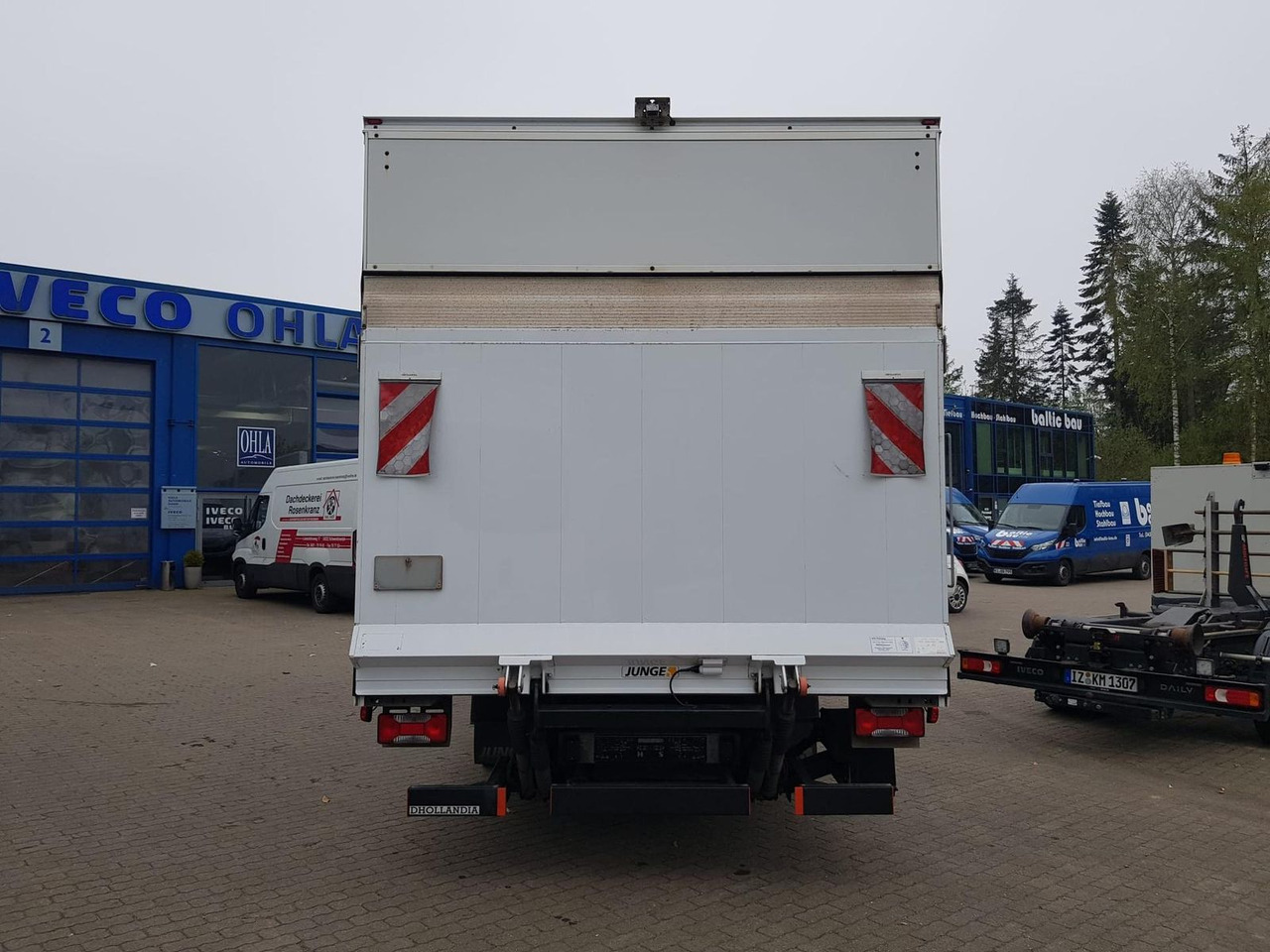 Iveco Daily 70C18HA8/P Koffer, Luftfederung, Kamera - Fourgon grand volume: photos 5 Iveco Daily 70C18HA8/P Koffer, Luftfederung, Kamera - Fourgon grand volume: photos 5