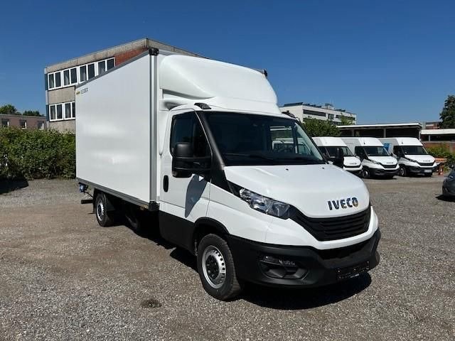 Iveco Daily Koffer 35S16H 3.0 LBW Kamera Spoiler 11... - Fourgon grand volume: photos 1 Iveco Daily Koffer 35S16H 3.0 LBW Kamera Spoiler 11... - Fourgon grand volume: photos 1
