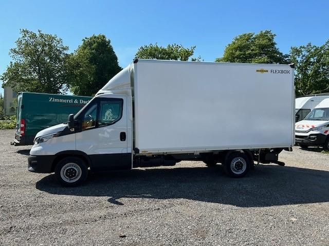 Iveco Daily Koffer 35S16H 3.0 LBW Kamera Spoiler 11... - Fourgon grand volume: photos 4 Iveco Daily Koffer 35S16H 3.0 LBW Kamera Spoiler 11... - Fourgon grand volume: photos 4