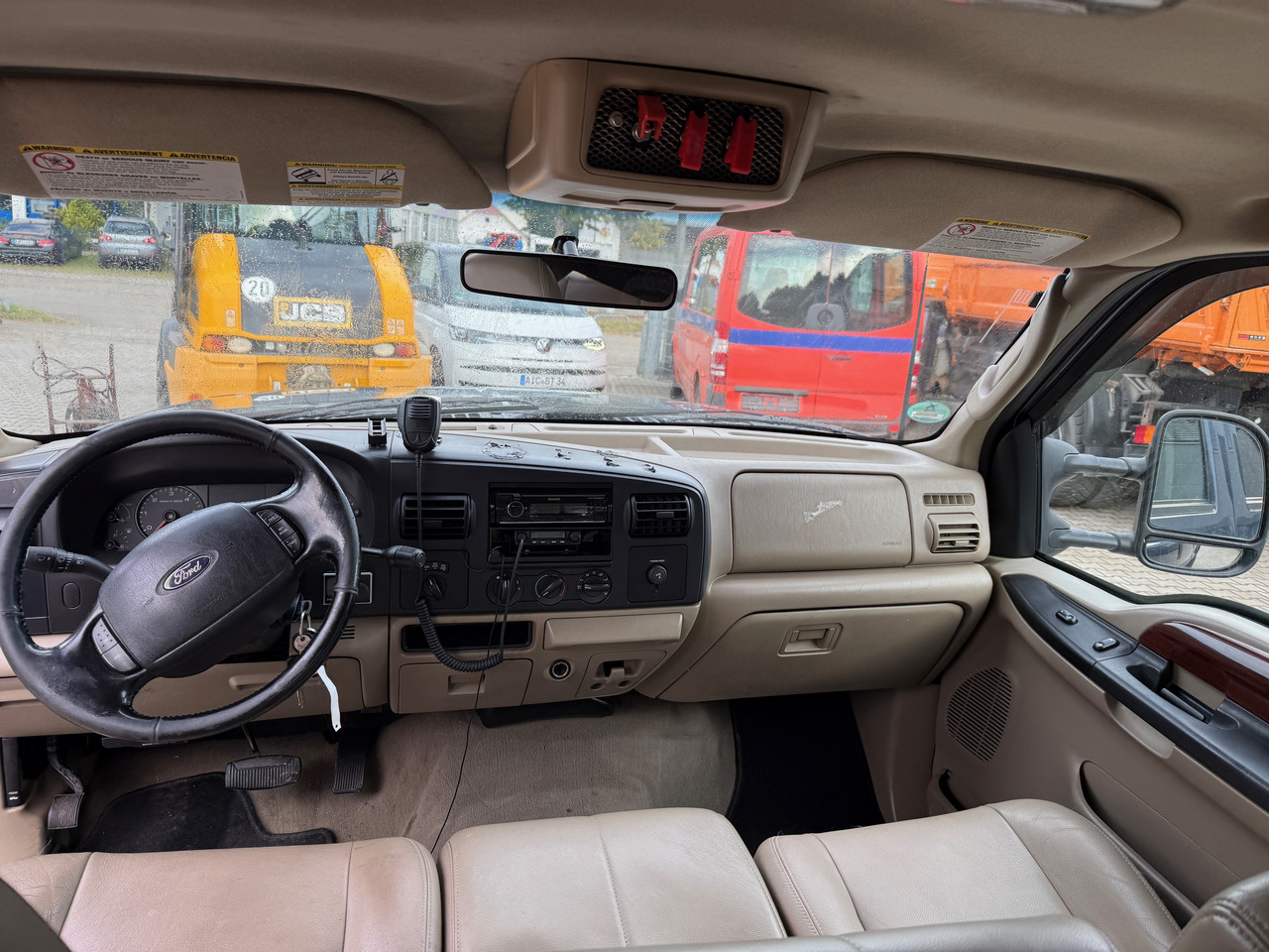 Pick-up Ford F250 Lariat Pickup Motorschaden: photos 18 Pick-up Ford F250 Lariat Pickup Motorschaden: photos 18