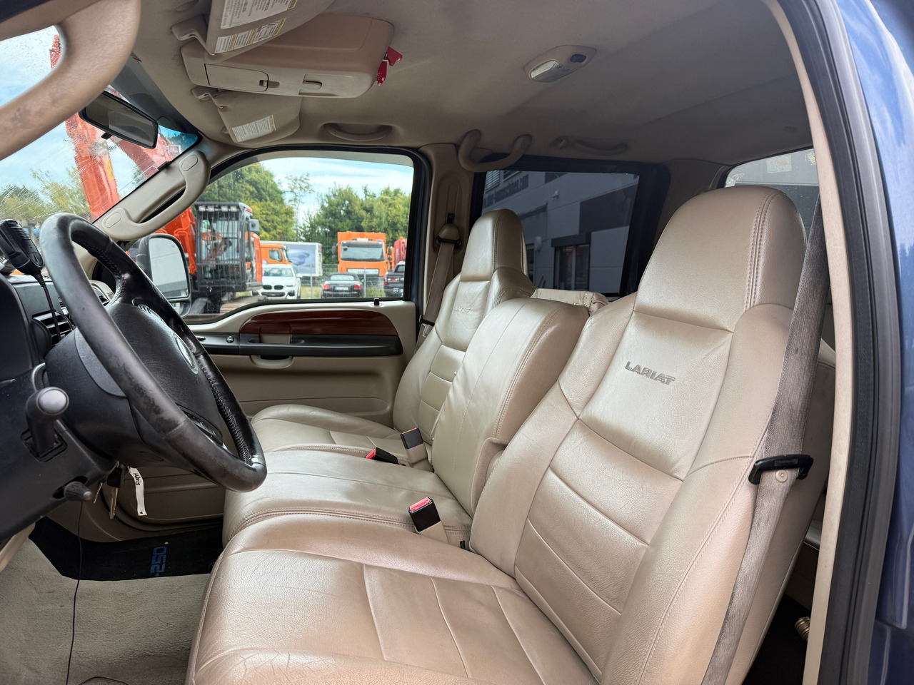 Pick-up Ford F250 Lariat Pickup Motorschaden: photos 15 Pick-up Ford F250 Lariat Pickup Motorschaden: photos 15